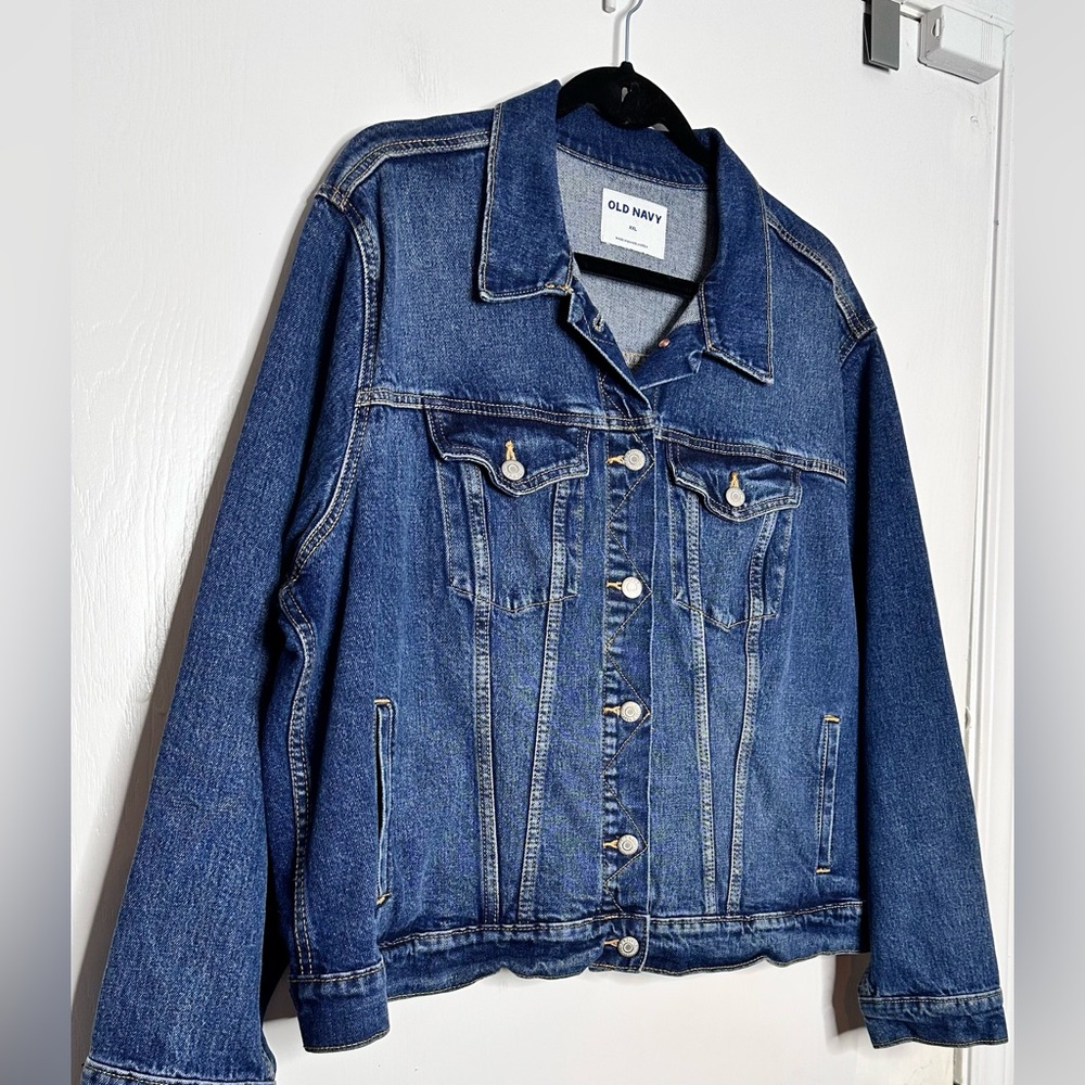 Old Navy women’s denim jacket.  XXL - Picture 6 of 6